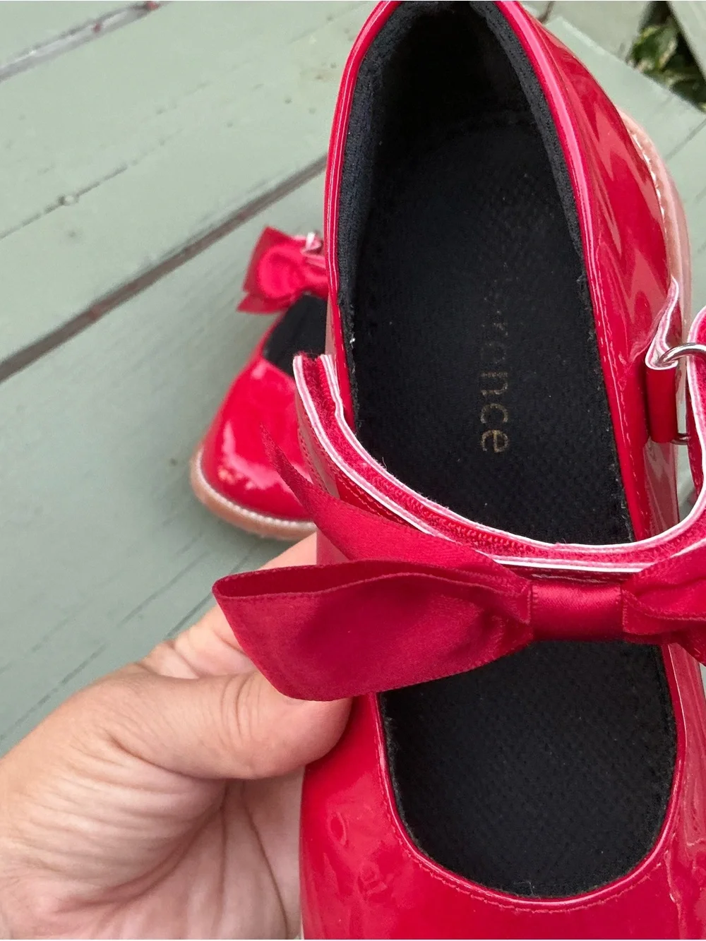 Girls Red Patent Bow Mary Jane Kids Shoes Size 1.5-2 Wide